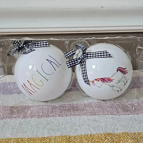ORNAMENTS - Picture 1 of 6